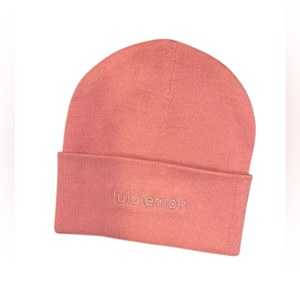 NWT Lululemon warm revelation beanie